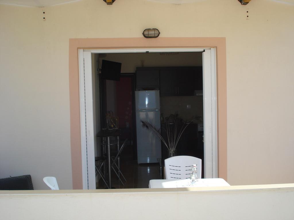 Pyrgos Kissamos Apartment Exterior photo